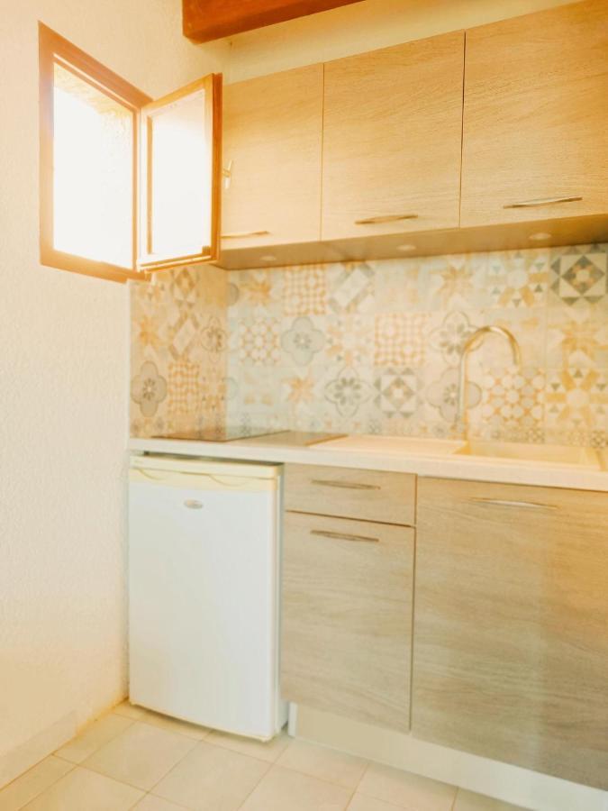 Residence Maina Каржез Екстер'єр фото
